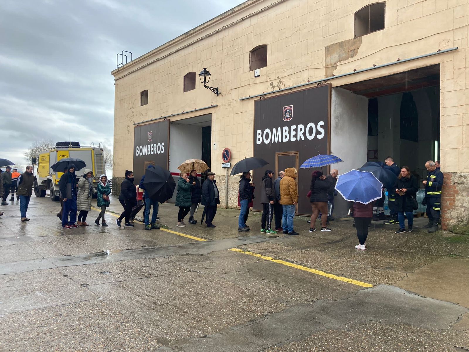 Reparto de agua en Toro. Archivo