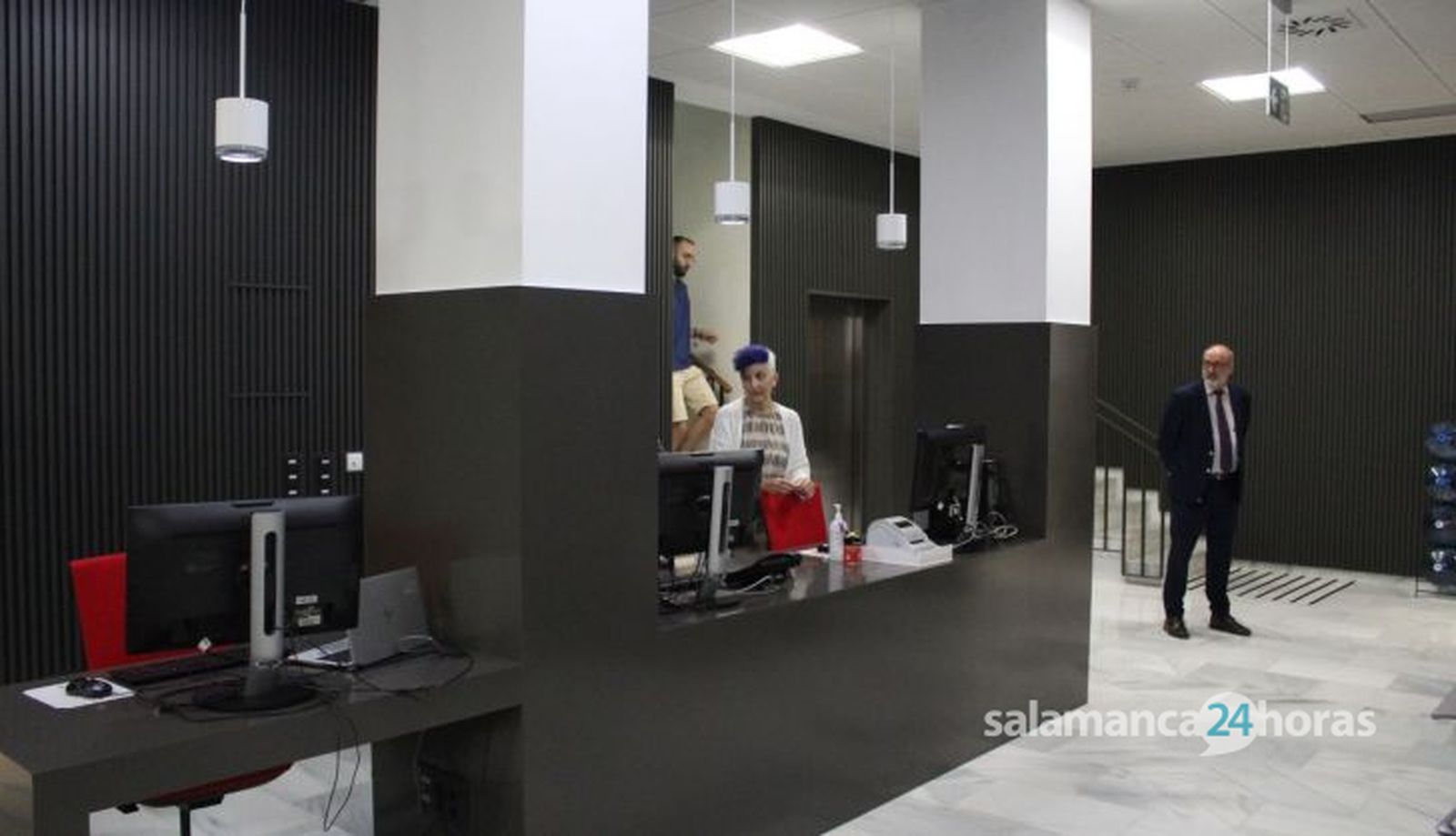 El delegado del Gobierno visita las obras de la Subdelegación