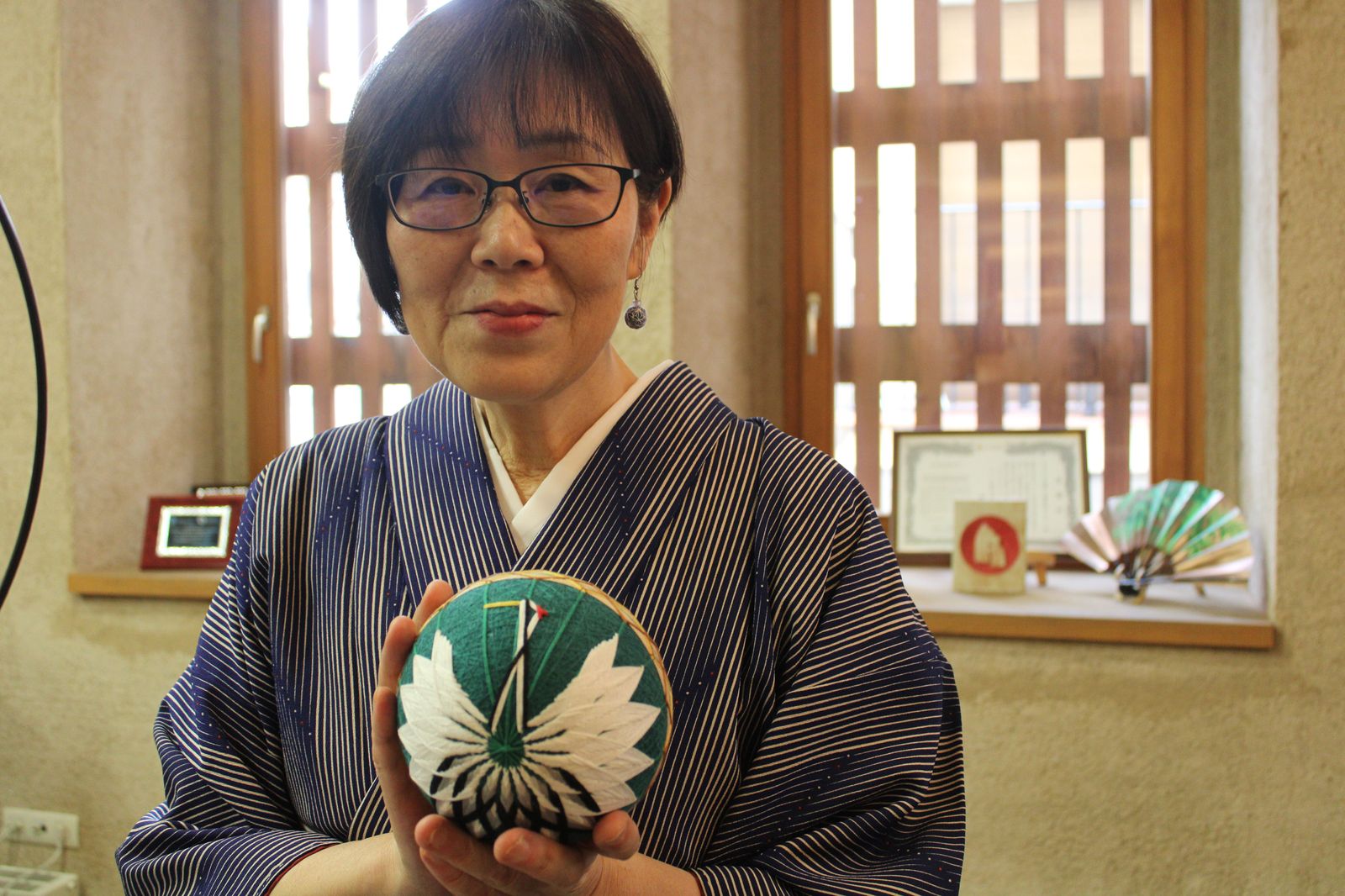 temari-artesania-tradicional-japonesa-elaborada-en-el-centro-cultural-hispano-japones-en-salamanca-9