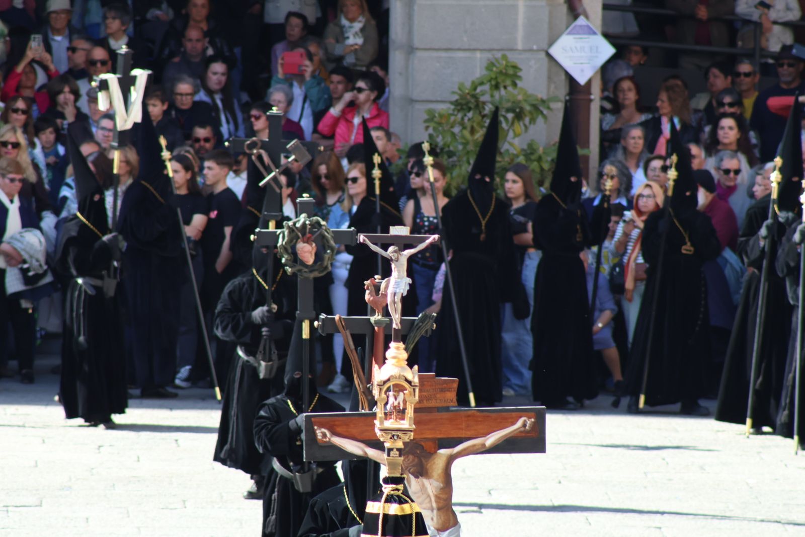 GALERÍA | Revive en imágenes la procesión del Santo Entierro