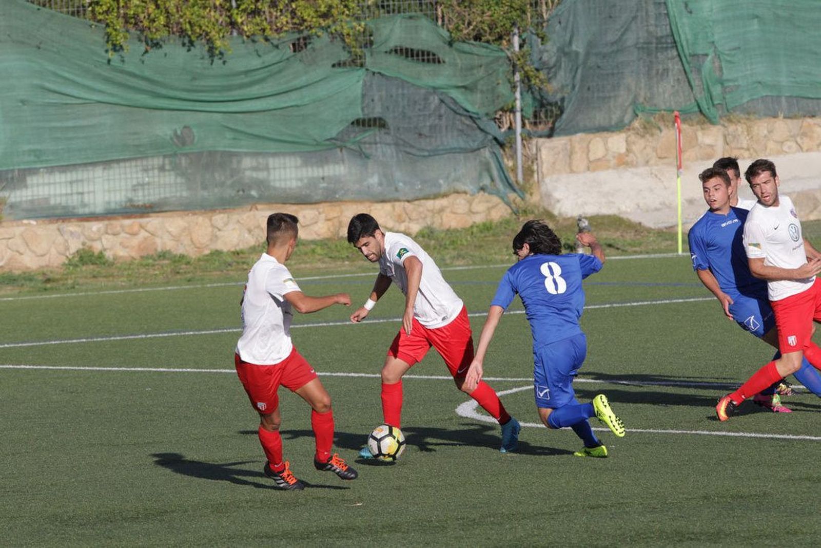 Hergar y Santa Marta se ven lastrados por las sanciones en Regional