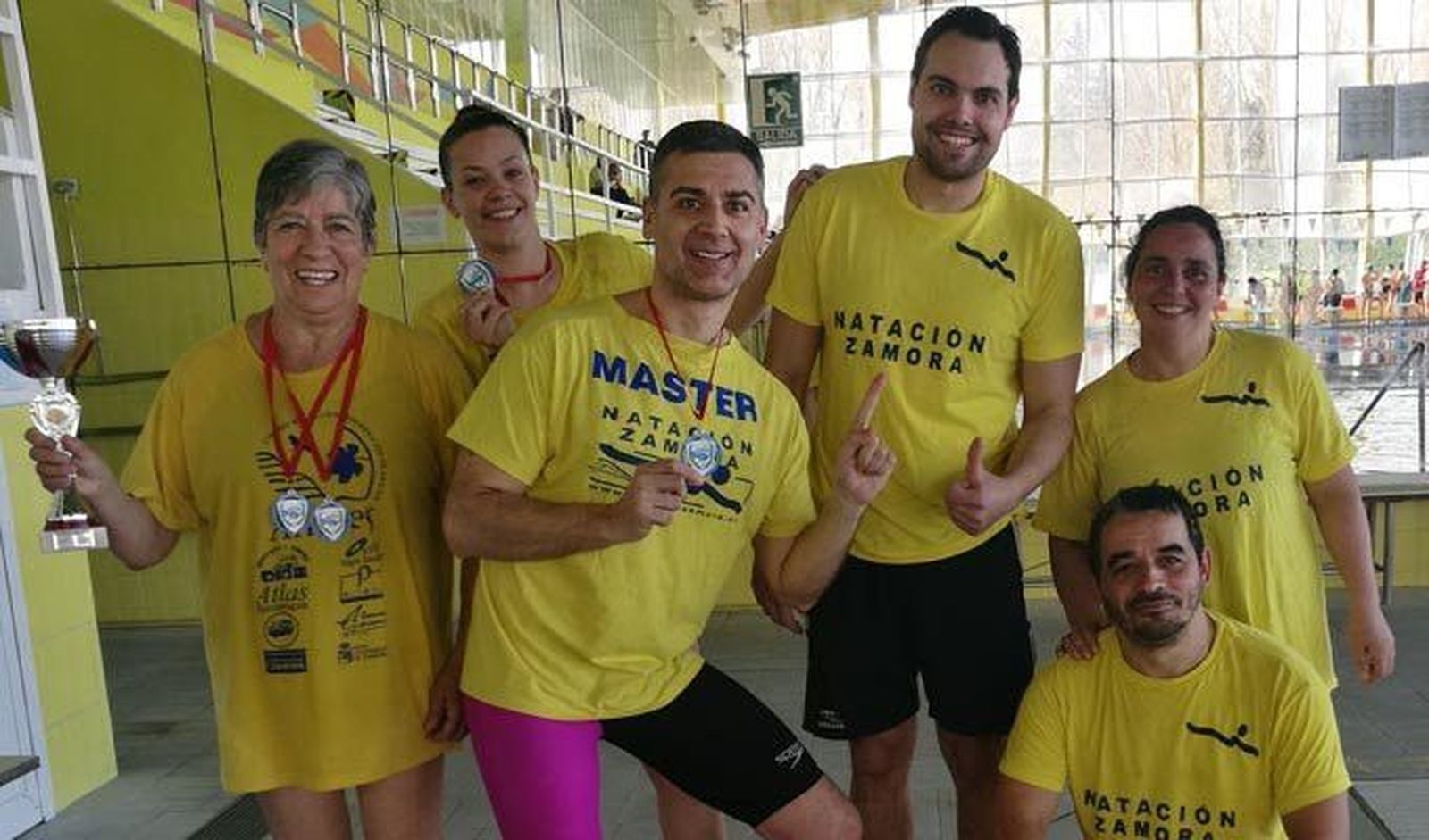 Natación Zamora se cuelga siete medallas en el IV Trofeo Open Master CN Tizona Burgos