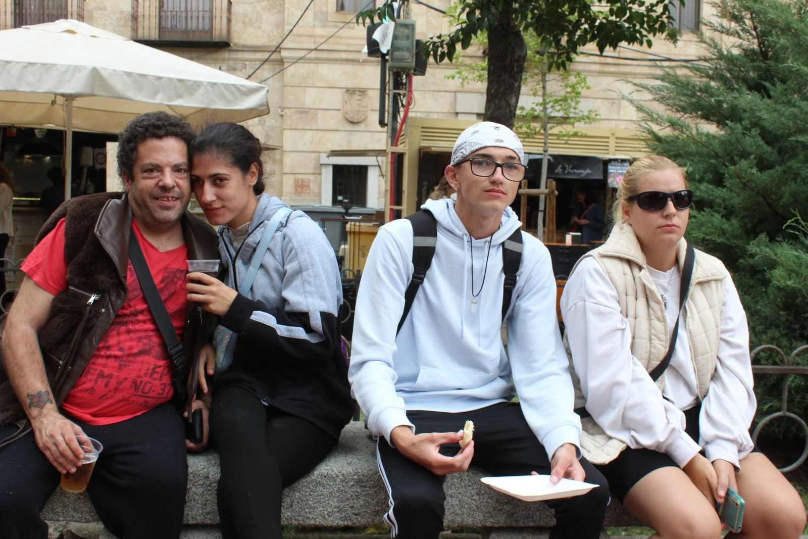 Ambiente en la Feria de Día en el mediodía de este miercoles