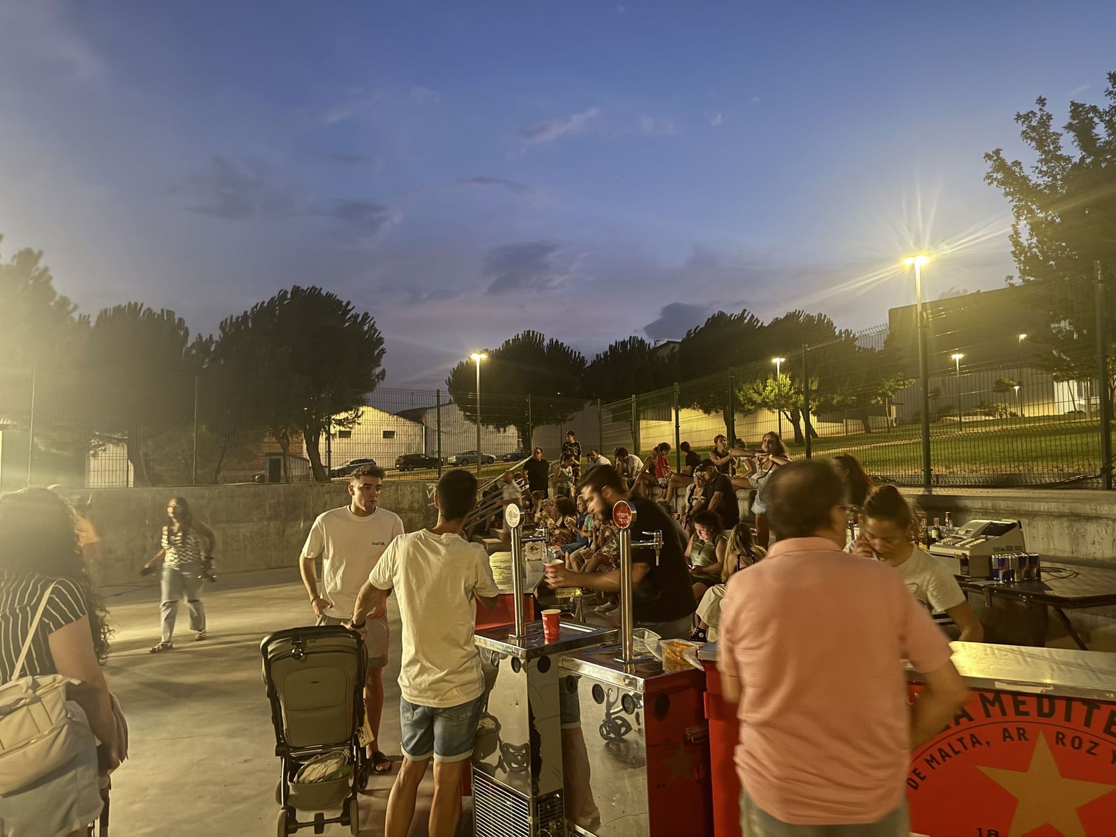 Feria Food Trucks en Aldeatejada en la plaza Mayalde