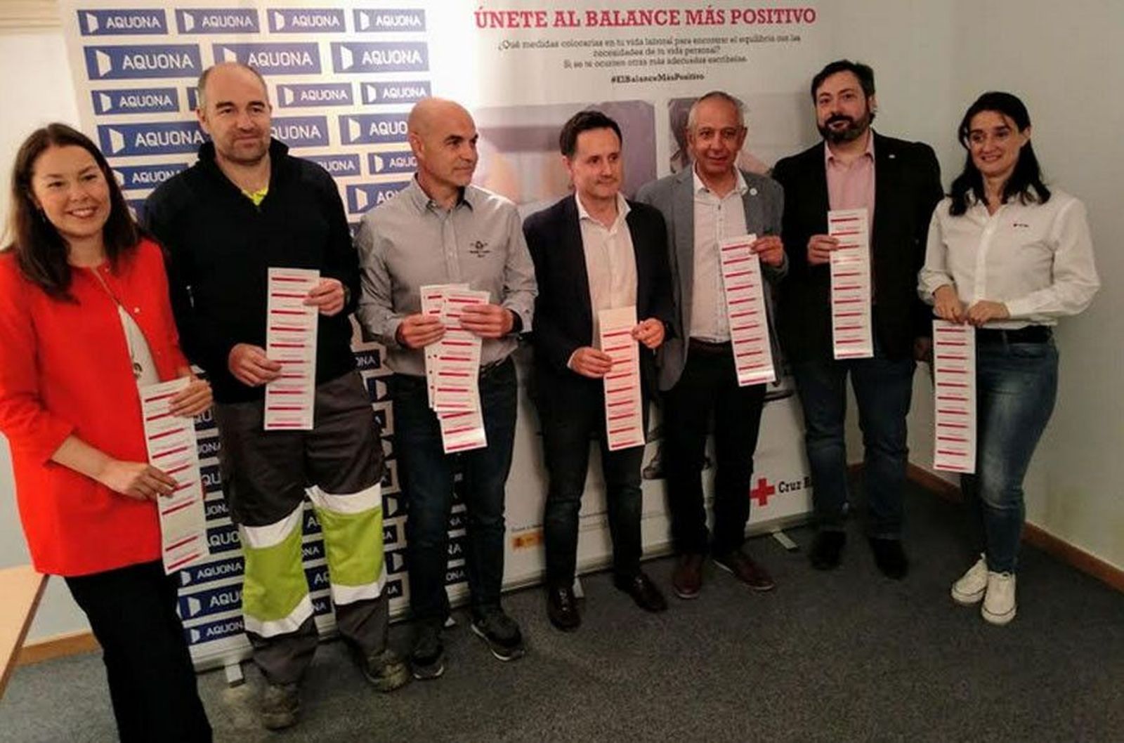 Aquona cruz roja