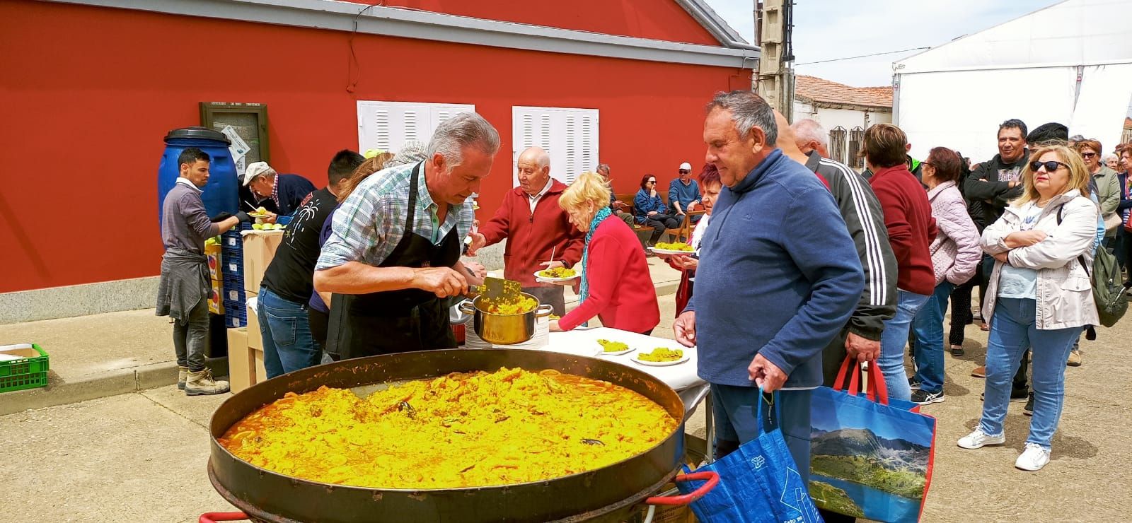 Fin de fiestas en Cabrillas con la tradicional paellada