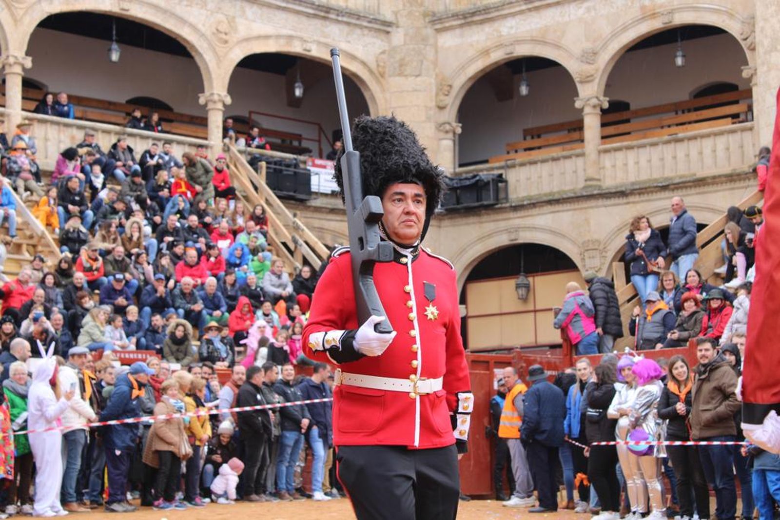 disfraces-del-sabado-de-carnaval-en-ciudad-rodrigo-11