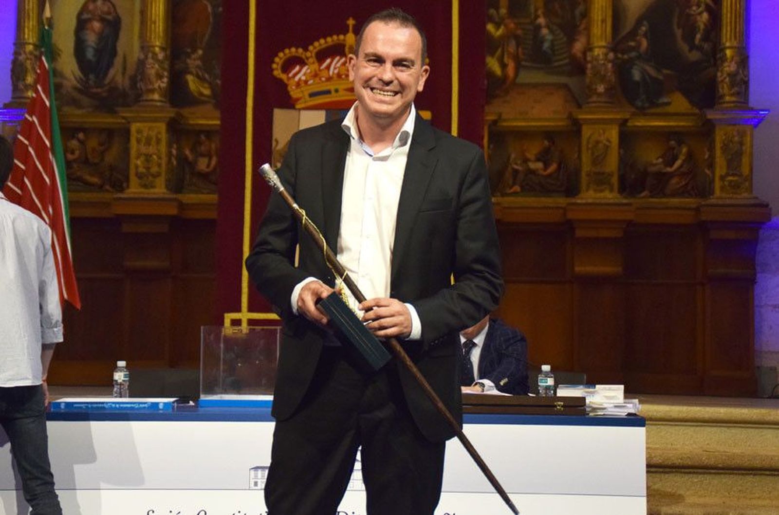 Requejo baston mando diputacion