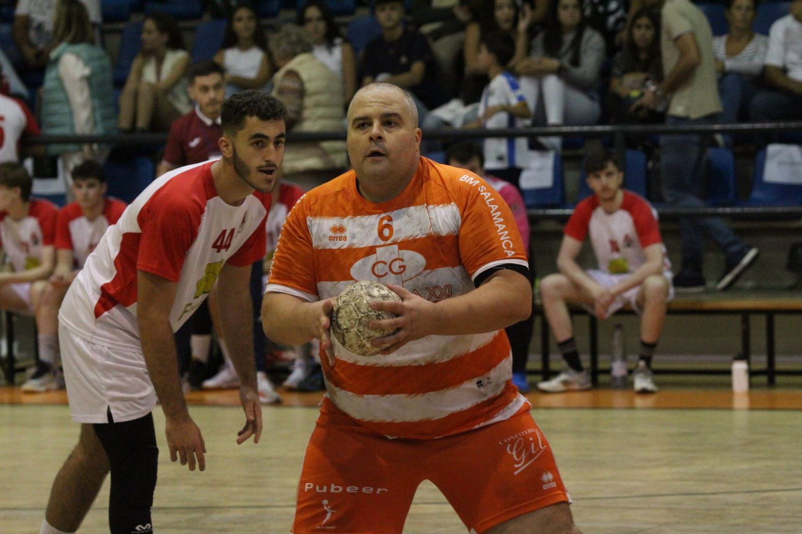 Sebas Elena, capitán del BM Salamanca | FOTO CARLOS HERNÁNDEZ