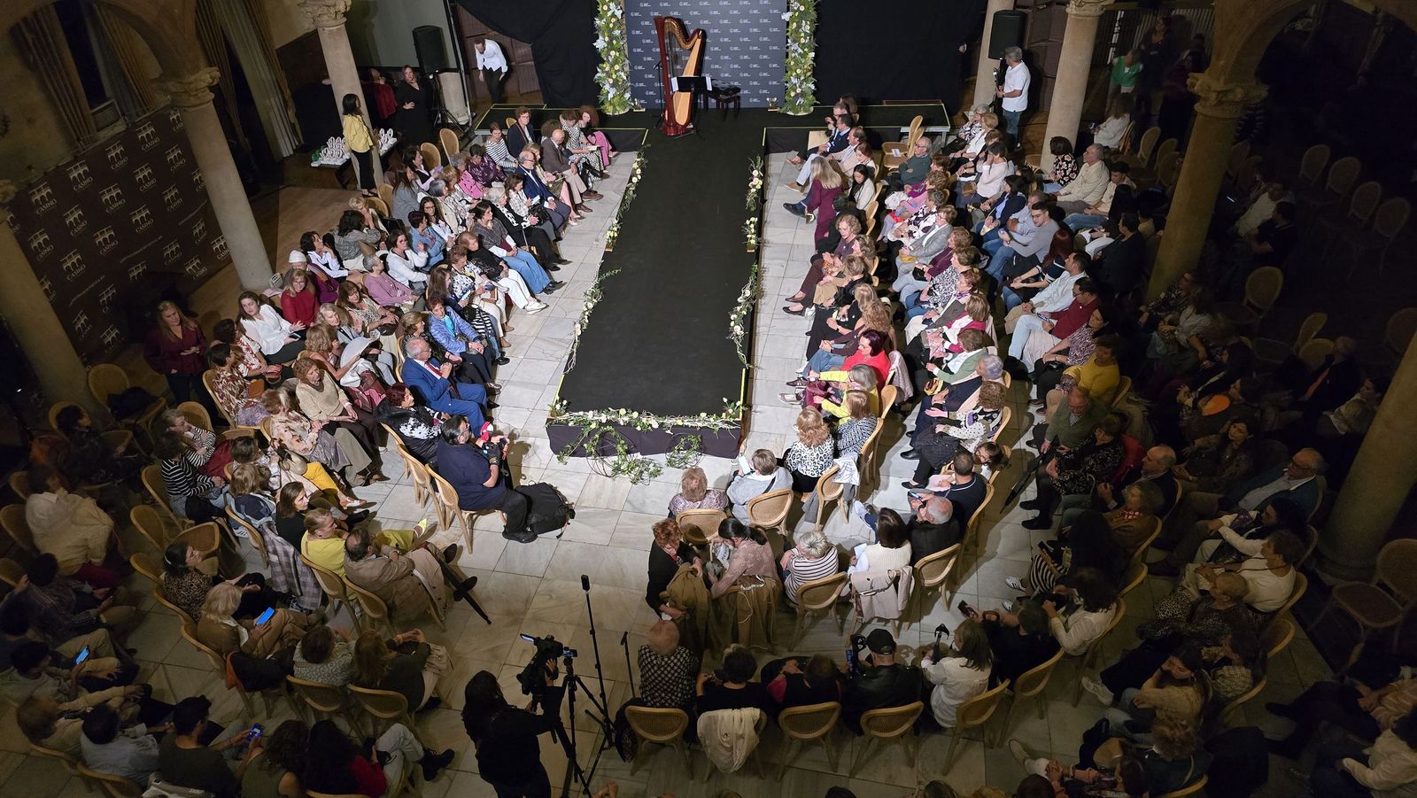 La Asociación Española contra el Cáncer en Salamanca organiza "Desfilamos contra el cáncer"