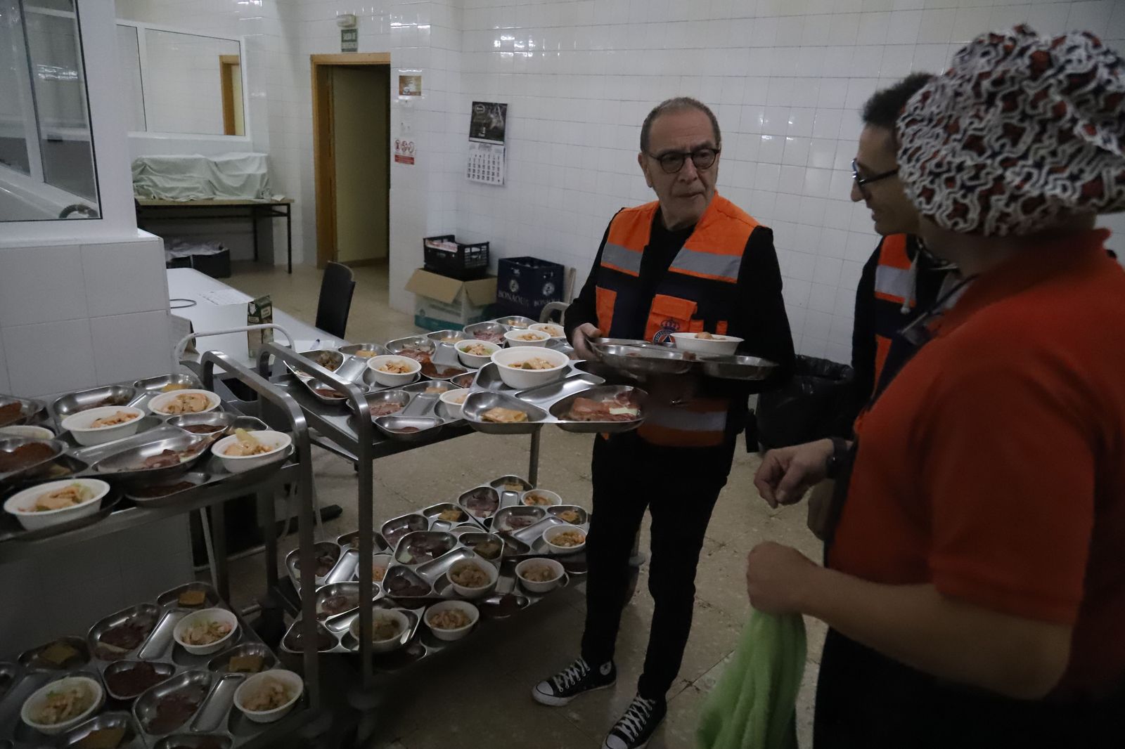 cena-de-nochebuena-solidaria-a-cargo-de-proteccion-civil-10