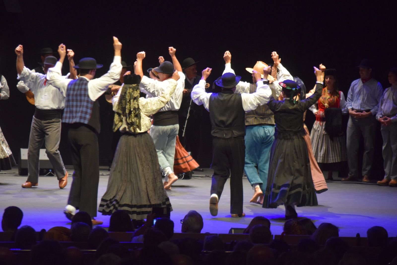 gala-de-clausura-del-festival-internacional-de-folklore-de-zamora-2