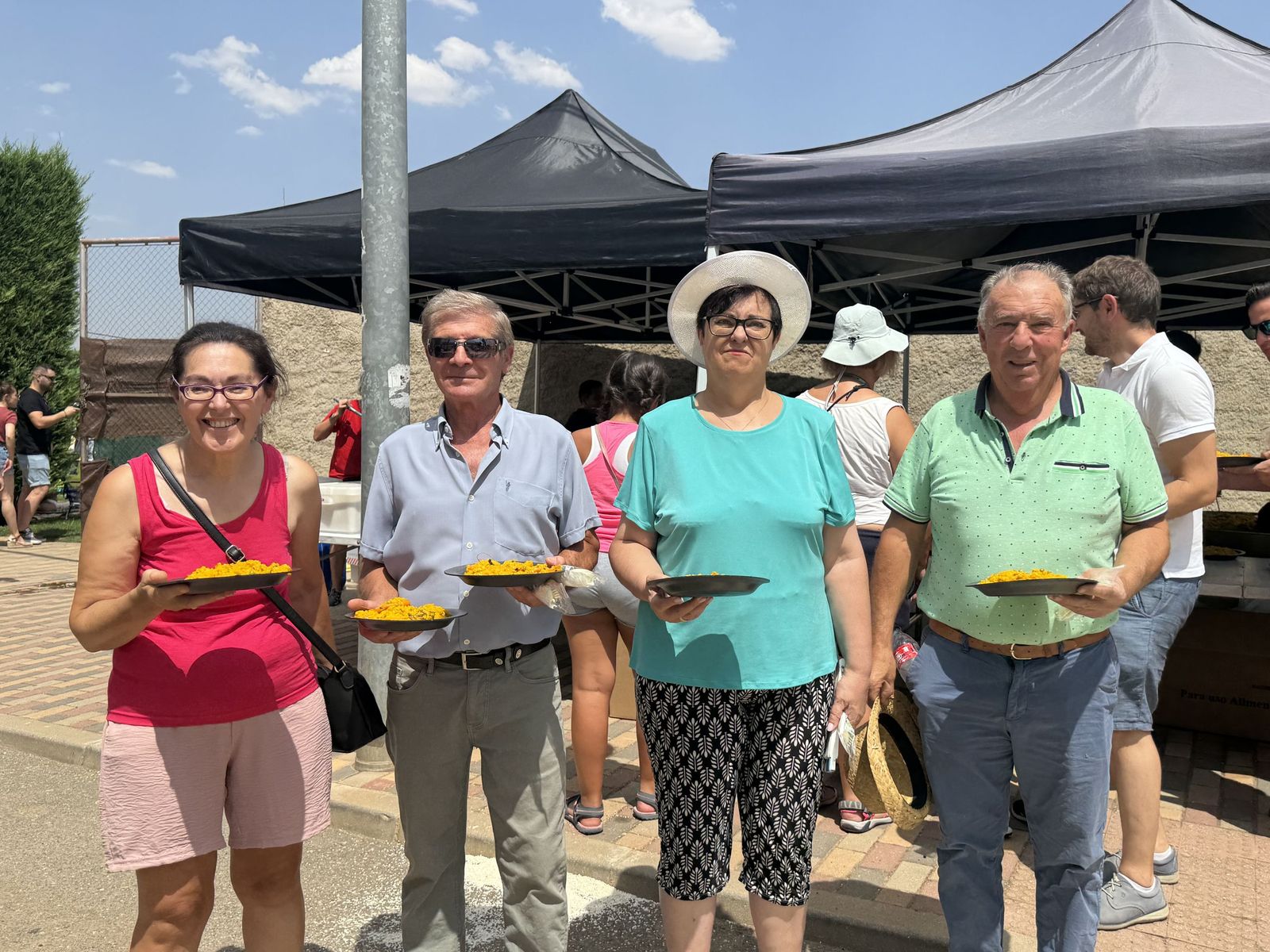 Banquete de paella en Doñinos para despedir sus fiestas por Santo Domingo de Guzmán