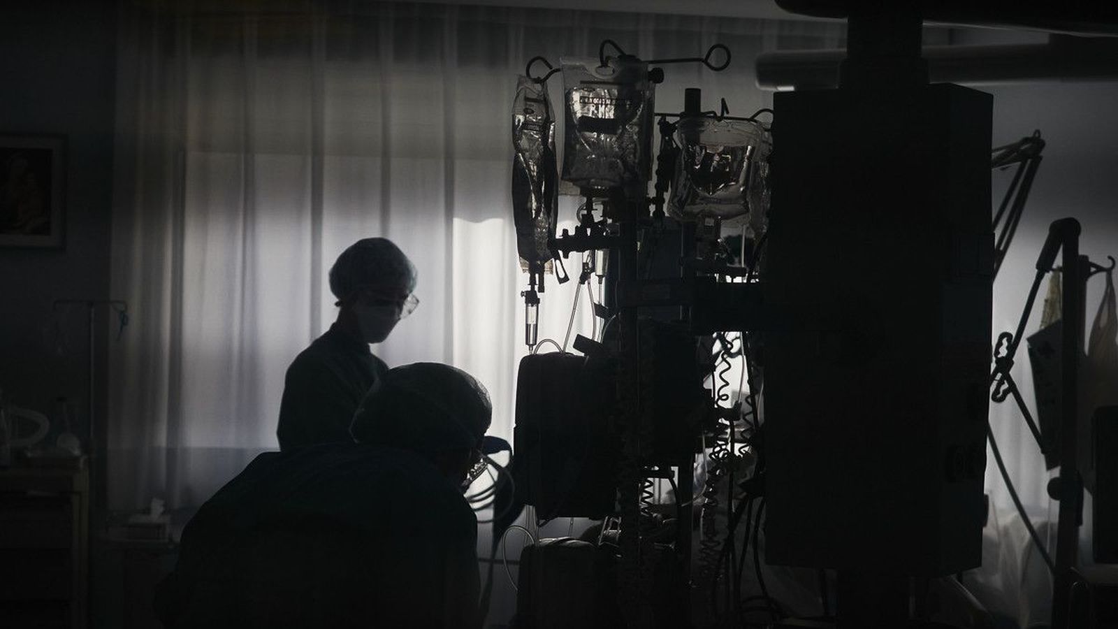 Camilla de una persona atendida por coronavirus