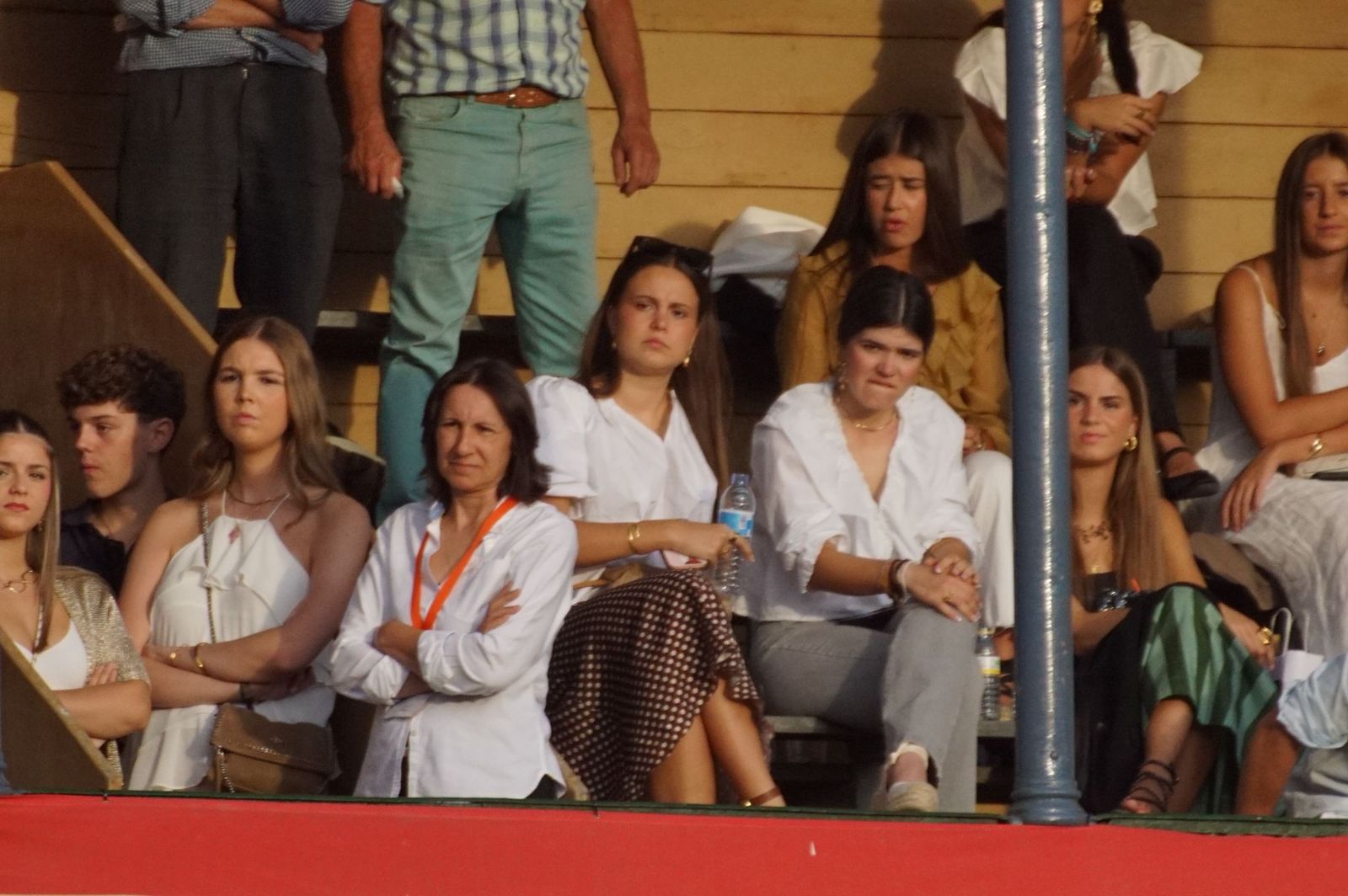 Así han vivido los salmantinos el primer festejo de la feria taurina 2025: imágenes del ambiente en los tendidos y en el patio de cuadrillas