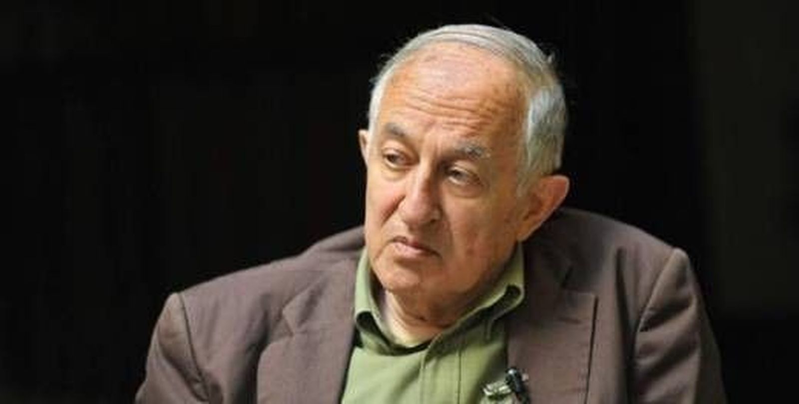 La Universidad publica un estudio pionero sobre la obra de Juan Goytisolo