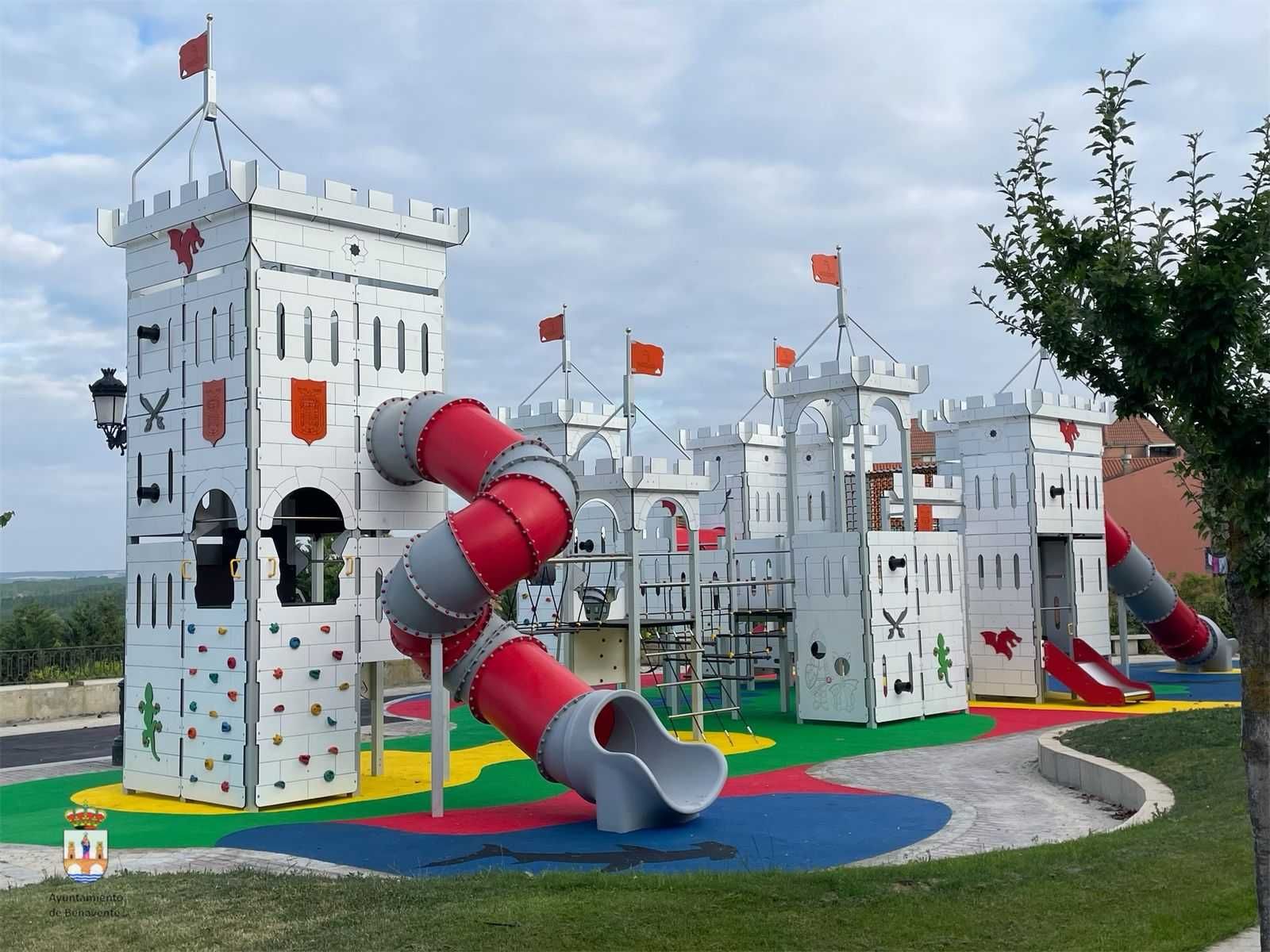Nuevo parque infantil de la Mota