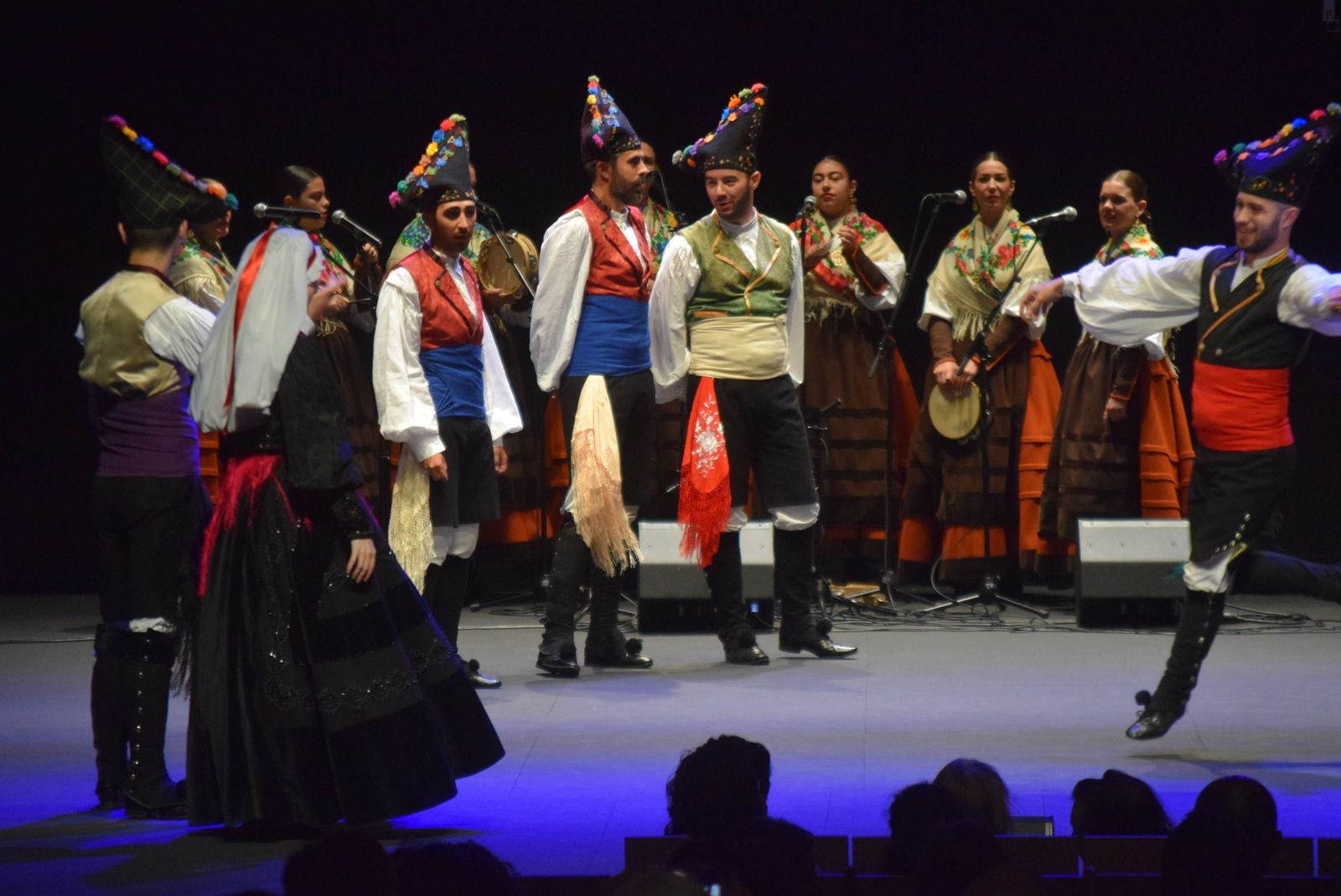 gala-de-clausura-del-festival-internacional-de-folklore-de-zamora-28