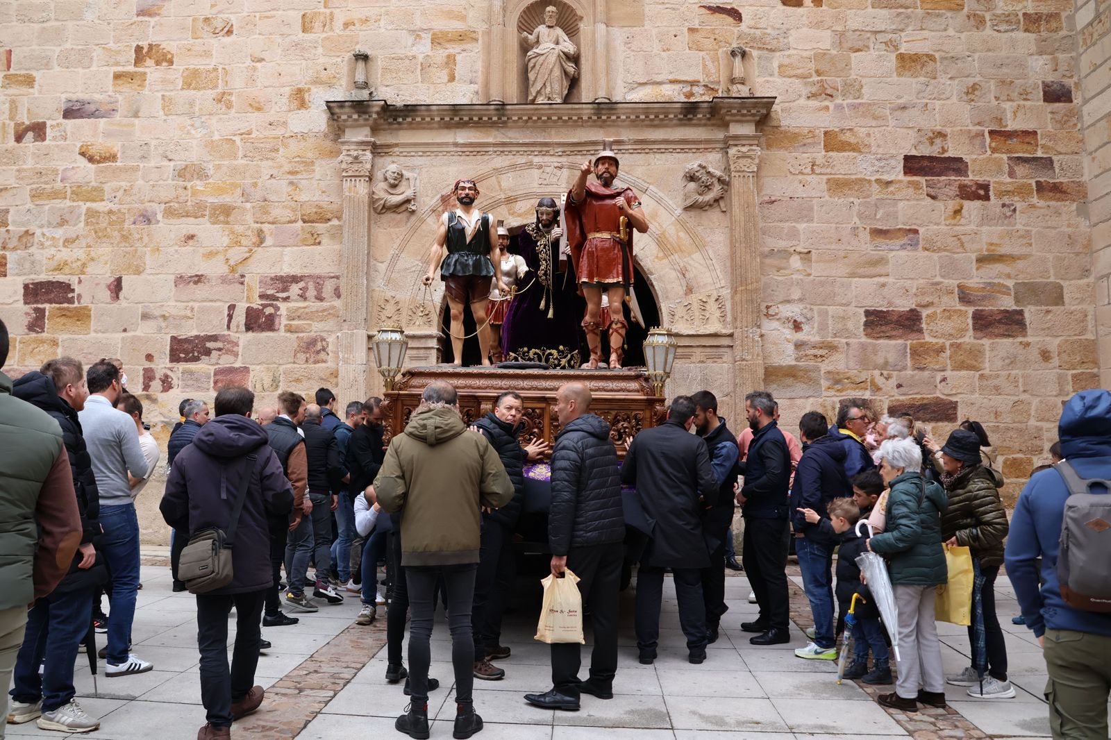 Traslado del 'Cinco de Copas' a San Juan. Foto: V.M.