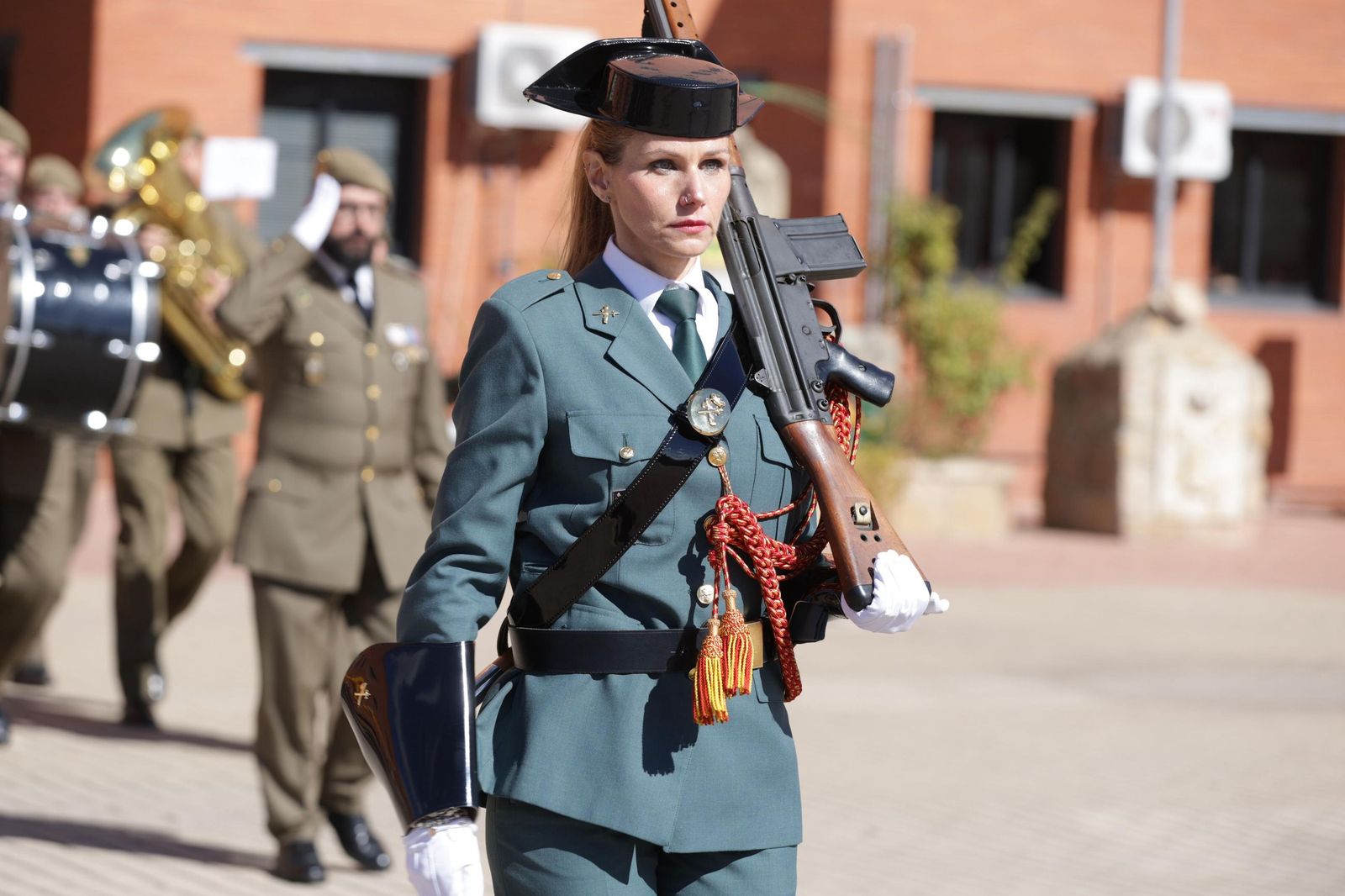 Salamanca rinde honores a la Guardia Civil en la Celebración de su Patrona