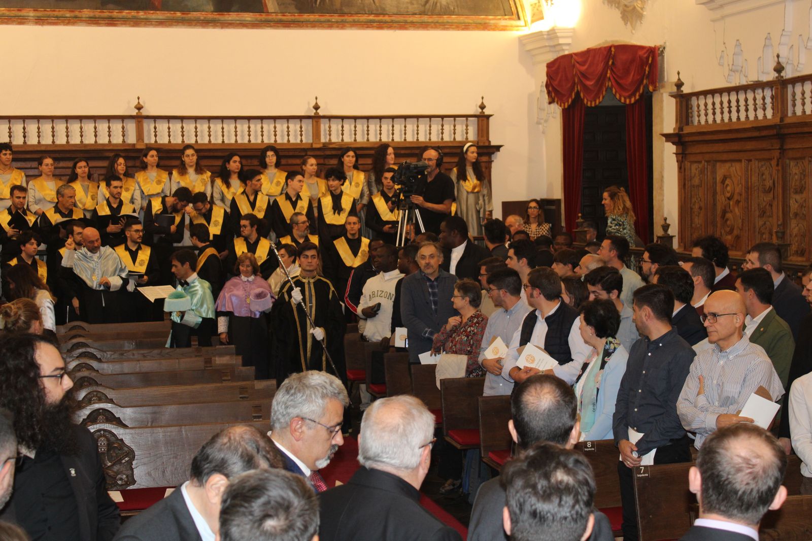 investidura-como-doctor-honoris-causa-de-la-universidad-pontific-28