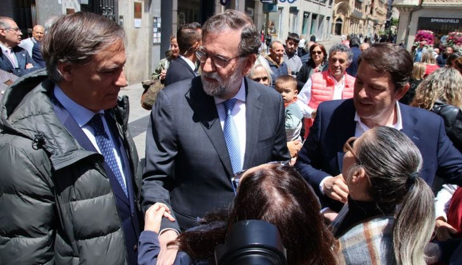 Mariano Rajoy llega a Salamanca, de la mano de Alfonso Fernández Mañueco, para apoyar la candidatura de García Carbayo