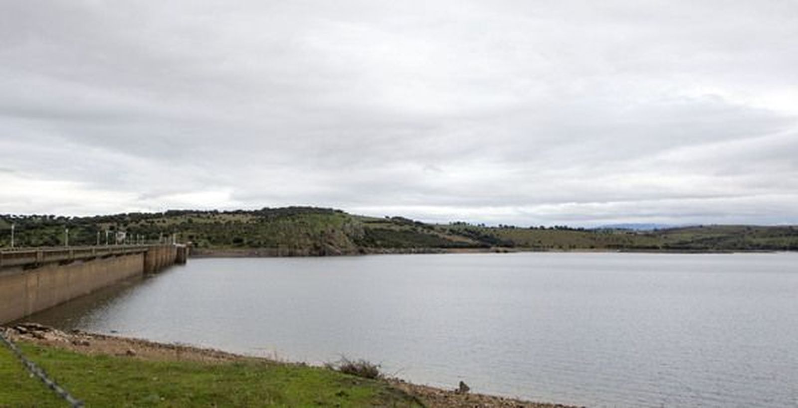 Los pantanos ascienden a niveles cercanos a su capacidad. En la imagen, la presa de Santa Teresa. ICAL