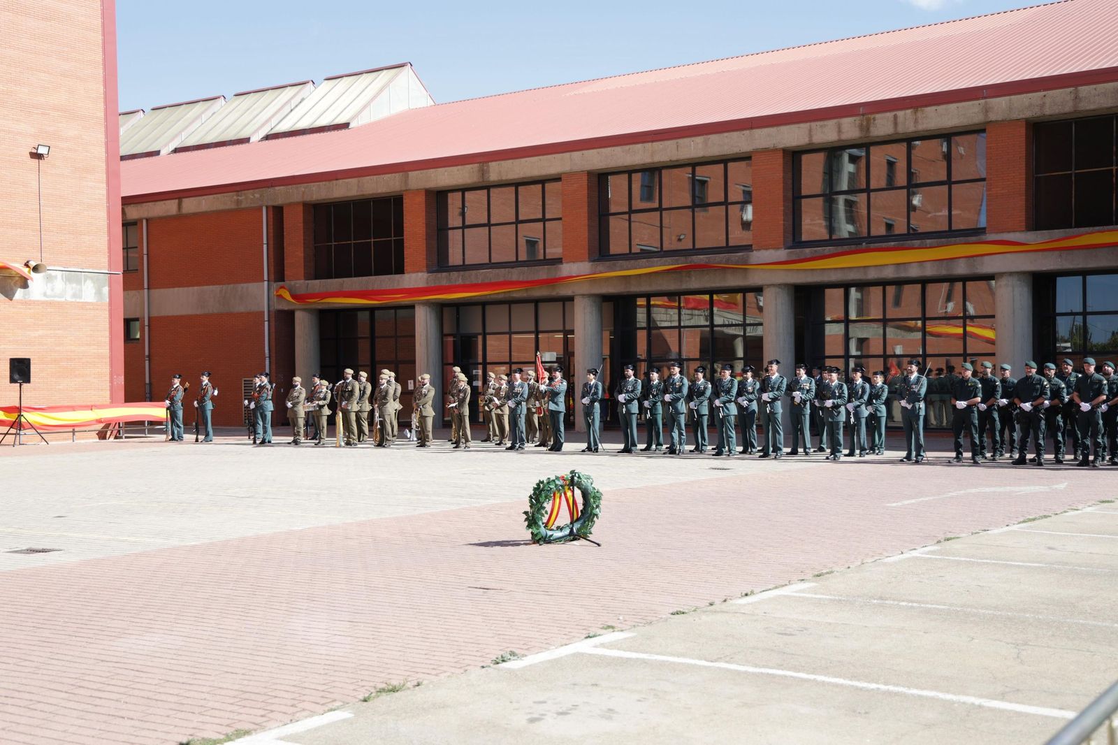 Salamanca rinde honores a la Guardia Civil en la Celebración de su Patrona