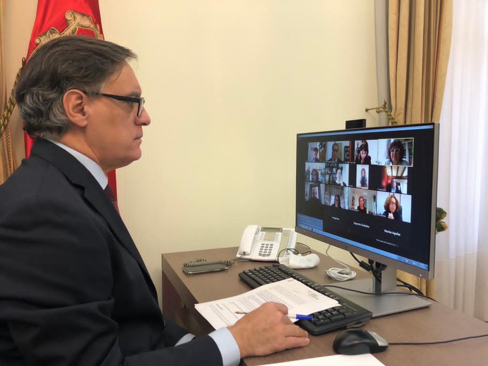 Carlos García Carbayo durante la reunión del GCPHE