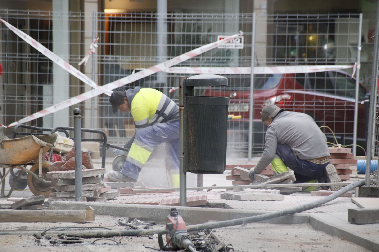 Obras, calles cortadas, trabajadores