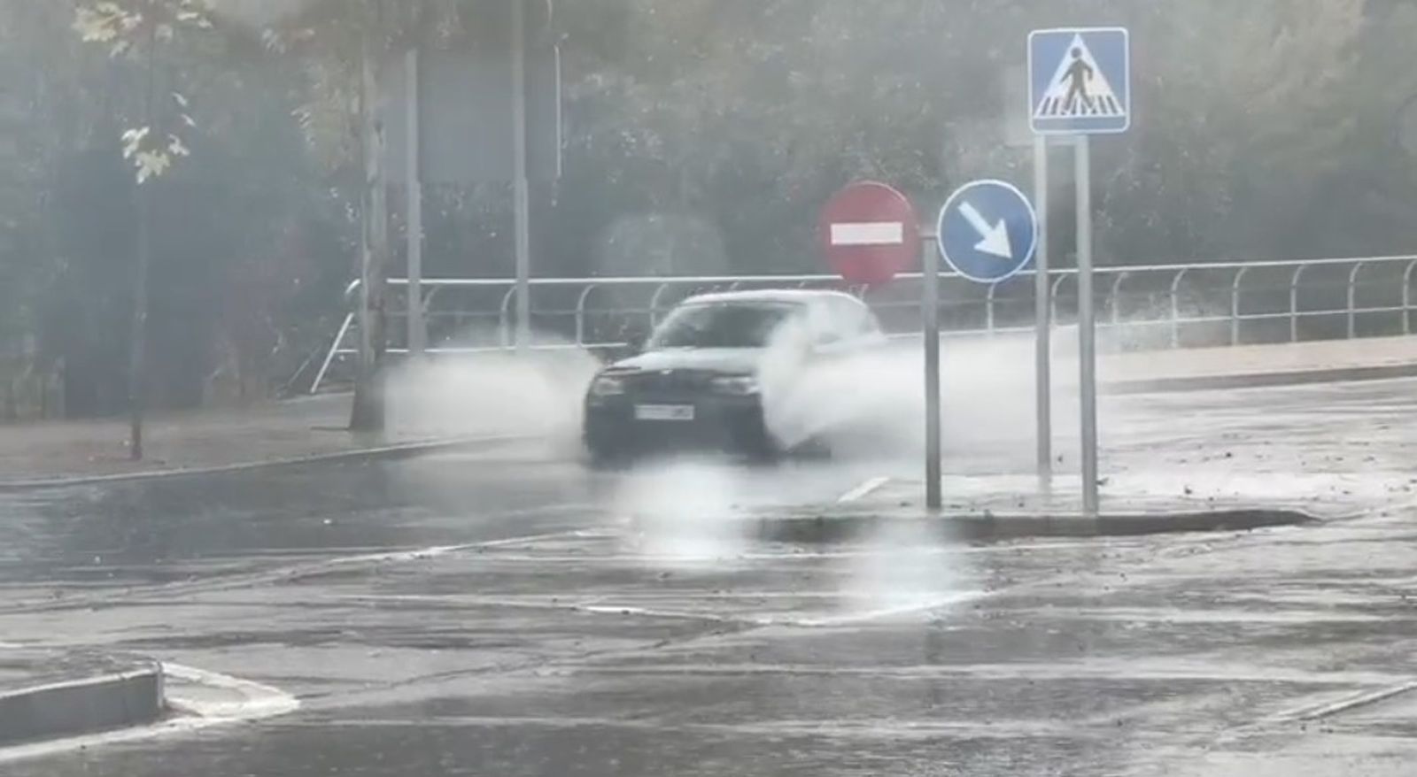 La lluvia se hace notar en Salamanca este sábado