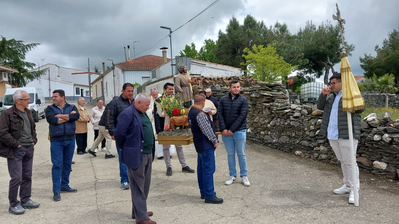 procesion-de-san-isidro-en-pedrosillo-de-los-aires-4