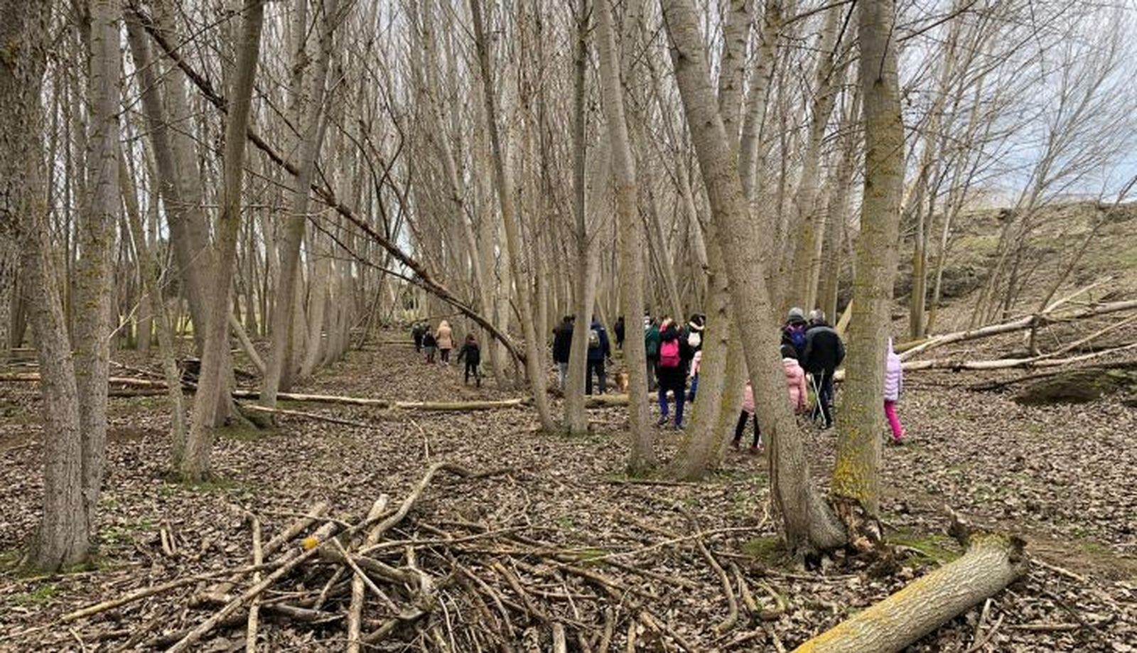 Marcha solidaria en Mirada de Azán 
