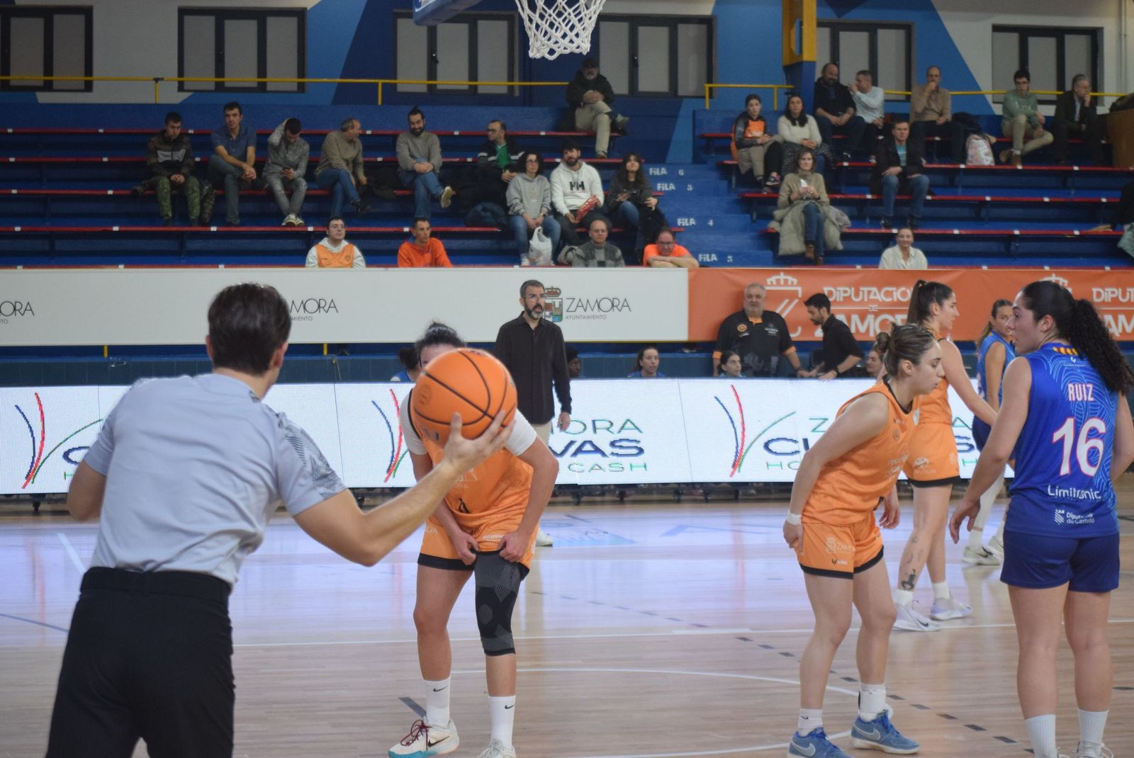 GALERÍA | Revive el emocionante encuentro entre el CD Zamarat y el Castellón