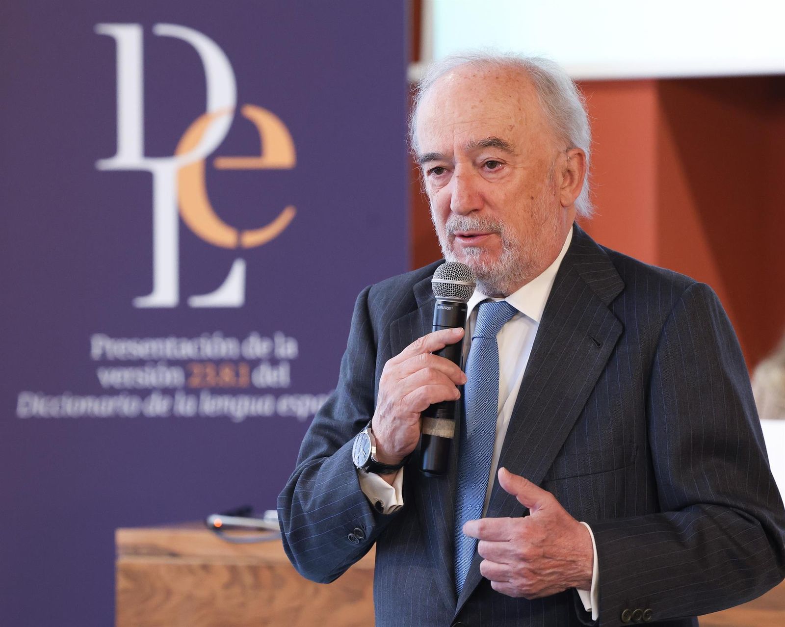 El director de la Real Academia Española, Santiago Muñoz Machado, interviene durante la presentación de la versión 23.8.1 del Diccionario de la lengua española, en la Real Academia Española, a 15 de diciembre de 2025, en Madrid (España). - Marta Fernández - Europa Press