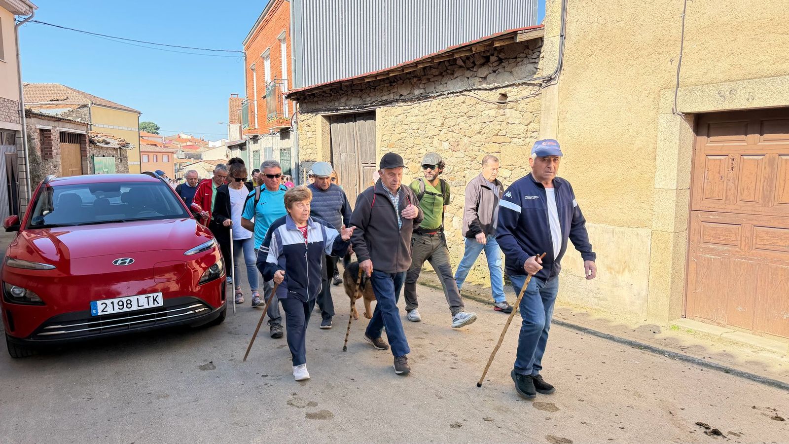 Marcha senderiesta mieza