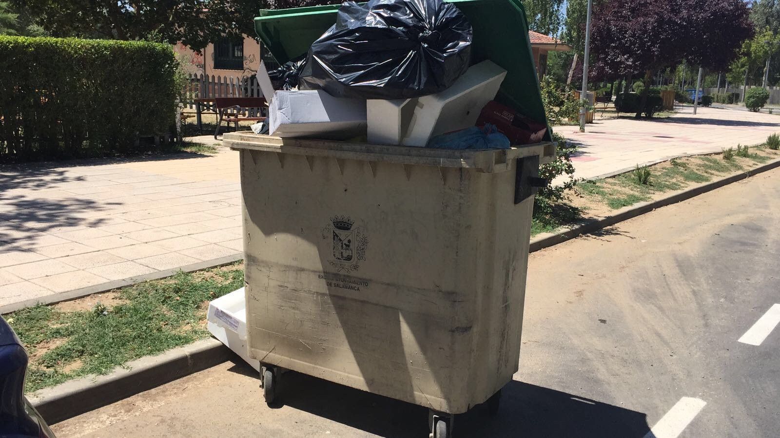 Basura en los chiringuitos de La Aldehuela
