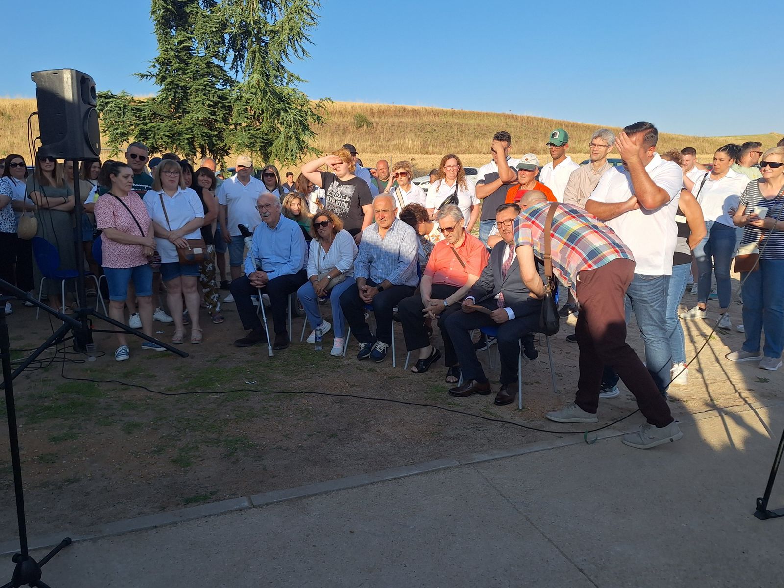 El campo de Castellanos de Villiquera pasa a llamarse Marcelino Valle