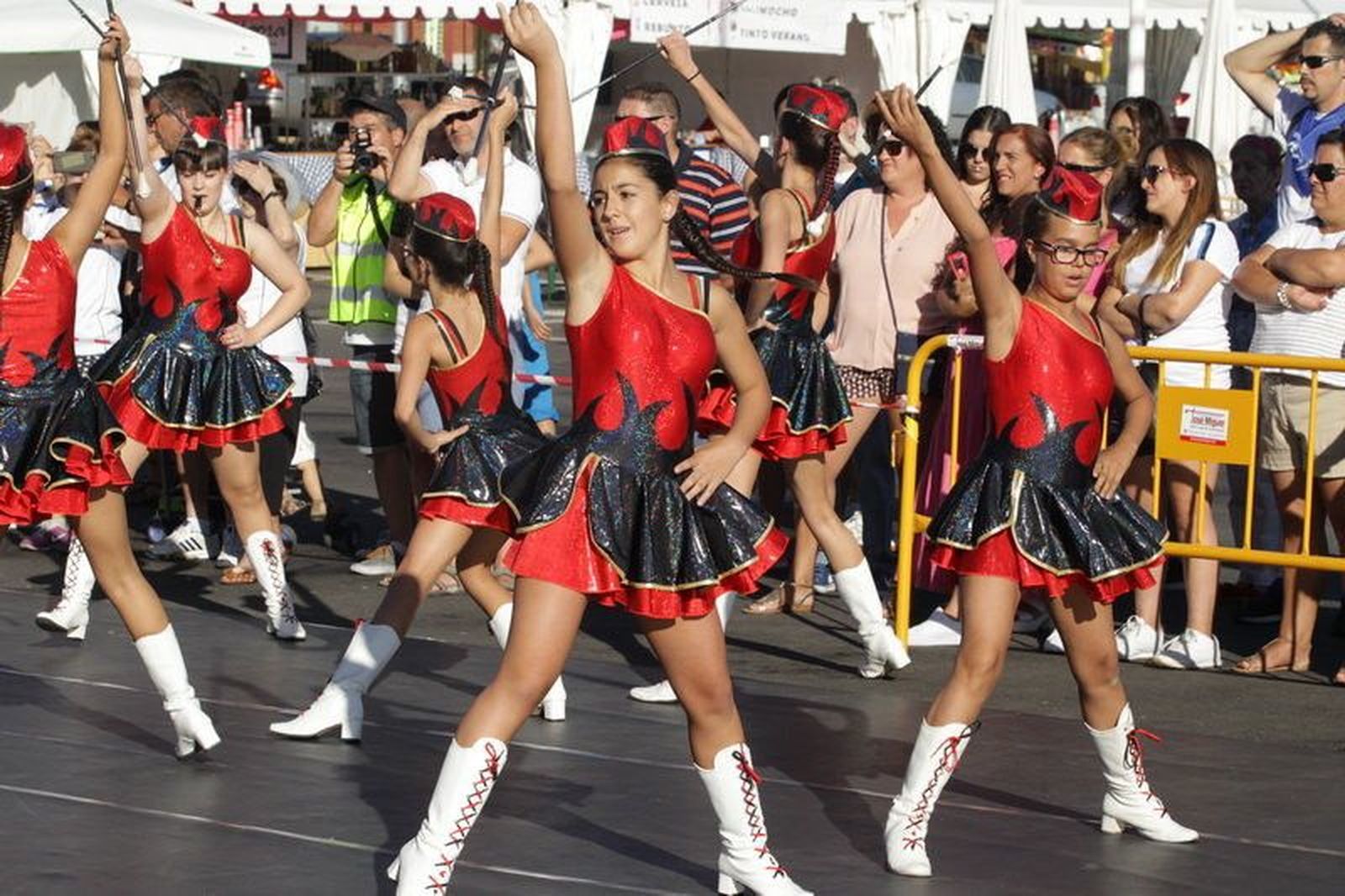 Los niños se lo pasan en grande en el sábado festivo de Carbajosa 