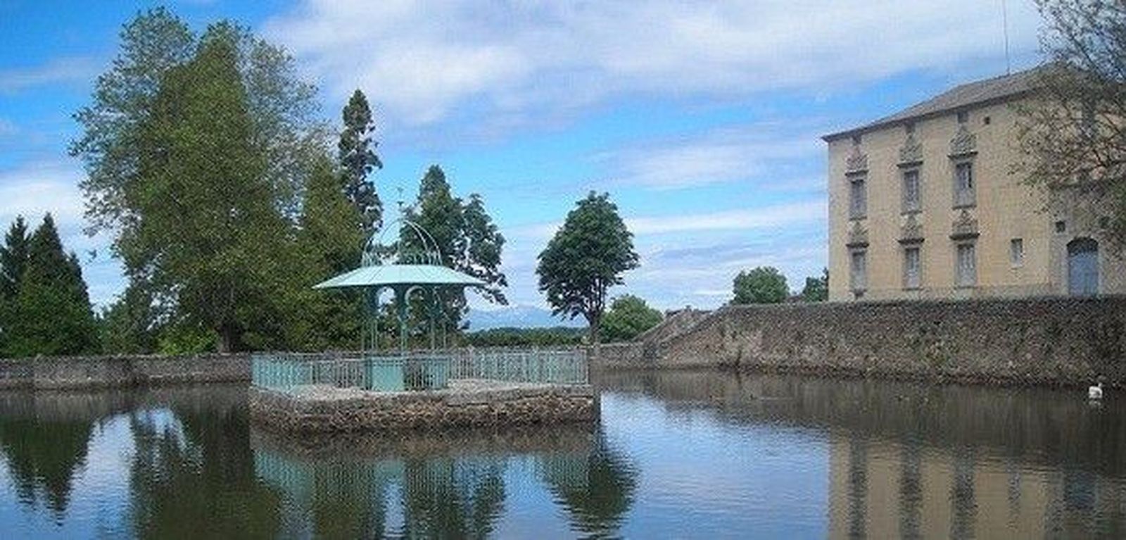 La Plataforma en Defensa de El Bosque  inicia una campaña de adhesiones