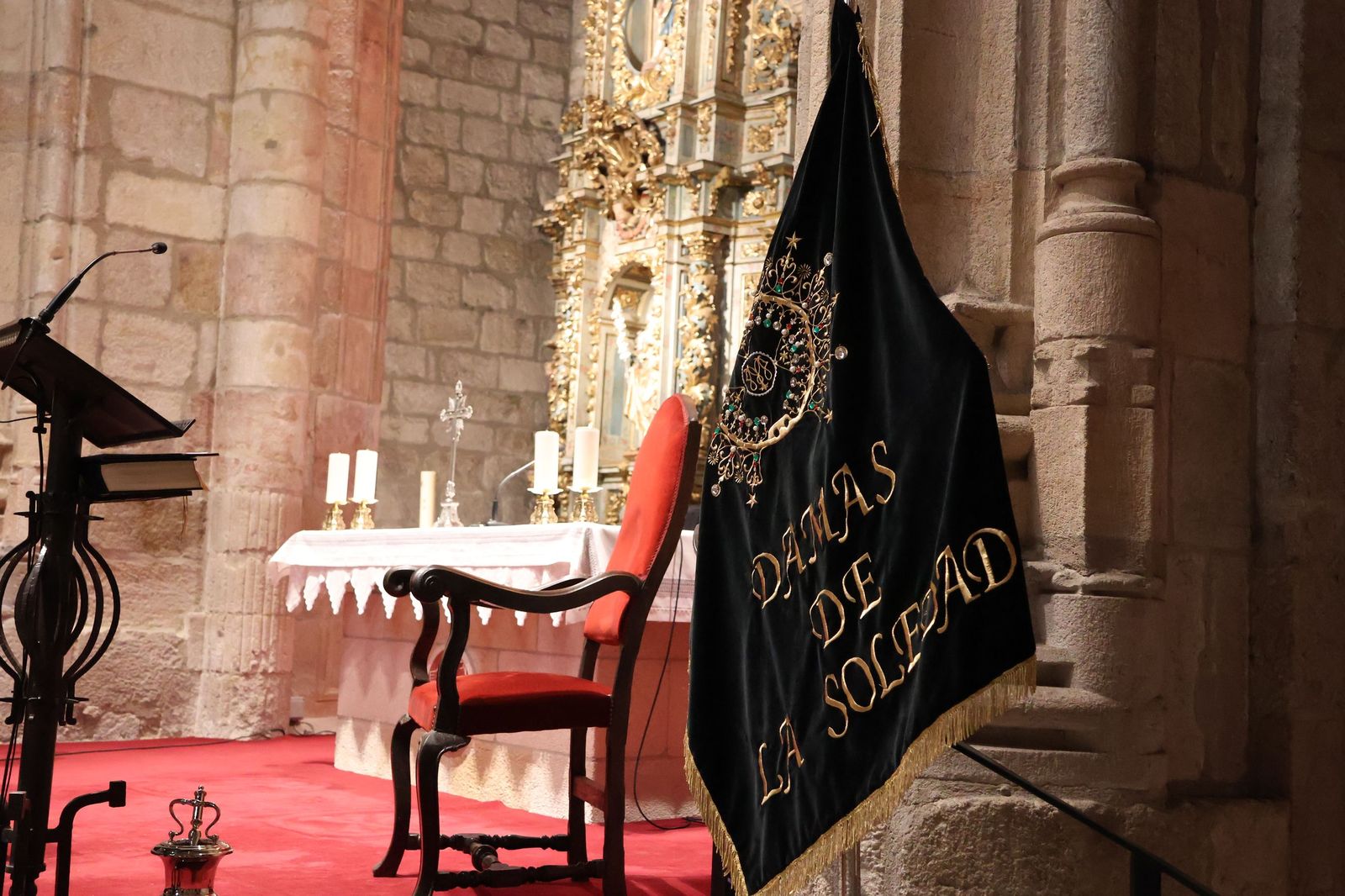 Entrada de nuevos hermanos de Jesús Nazareno Vulgo Congregación (3).JPG