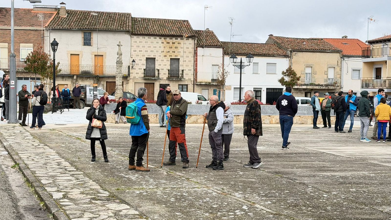 Marcha senderista en Vilvestre