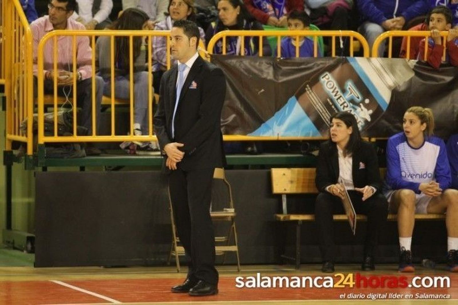 Víctor Lapeña podría abandonar el baloncesto femenino rumbo a la ACB