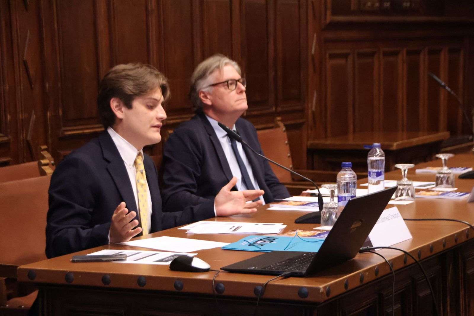 ASELUS entrega distinción al eurodiputado Antonio López-Istúriz White