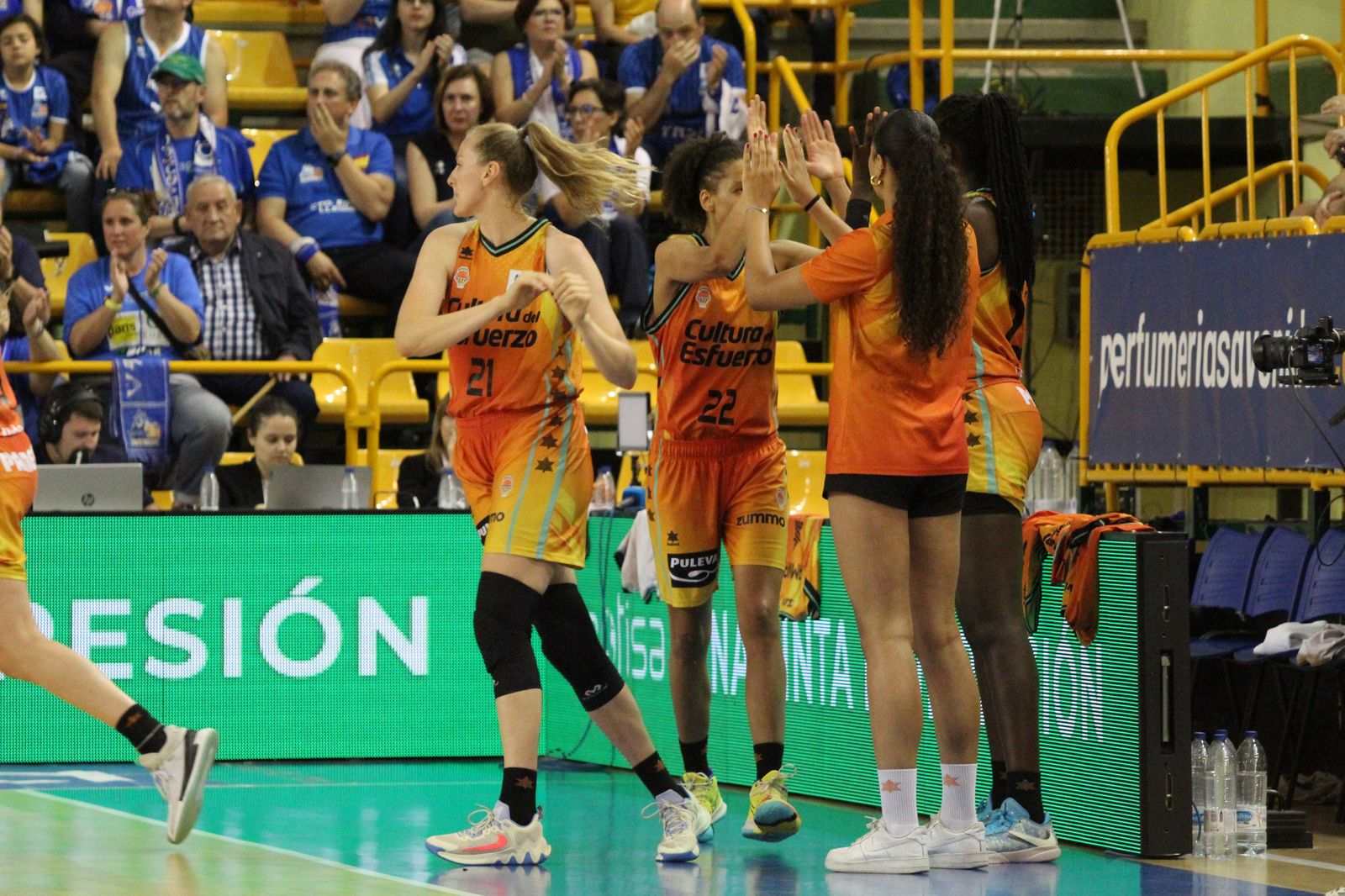 perfumerias-avenida-valencia-basket-7