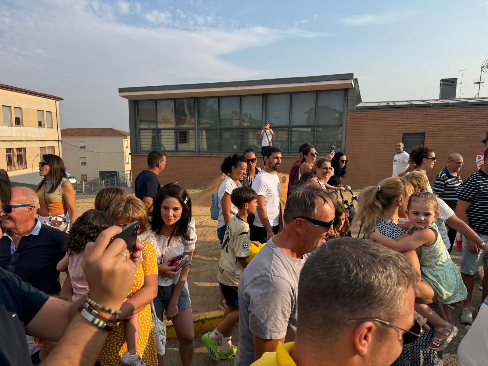 Encierro infantil de Mini Bueyes en Guijuelo durante sus fiestas 2025