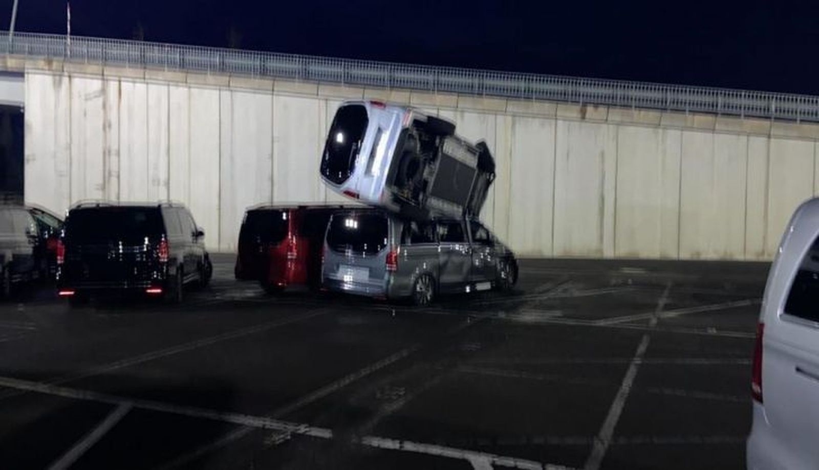 Suceso en las instalaciones de mercedes en vitoria 7 1 728x418