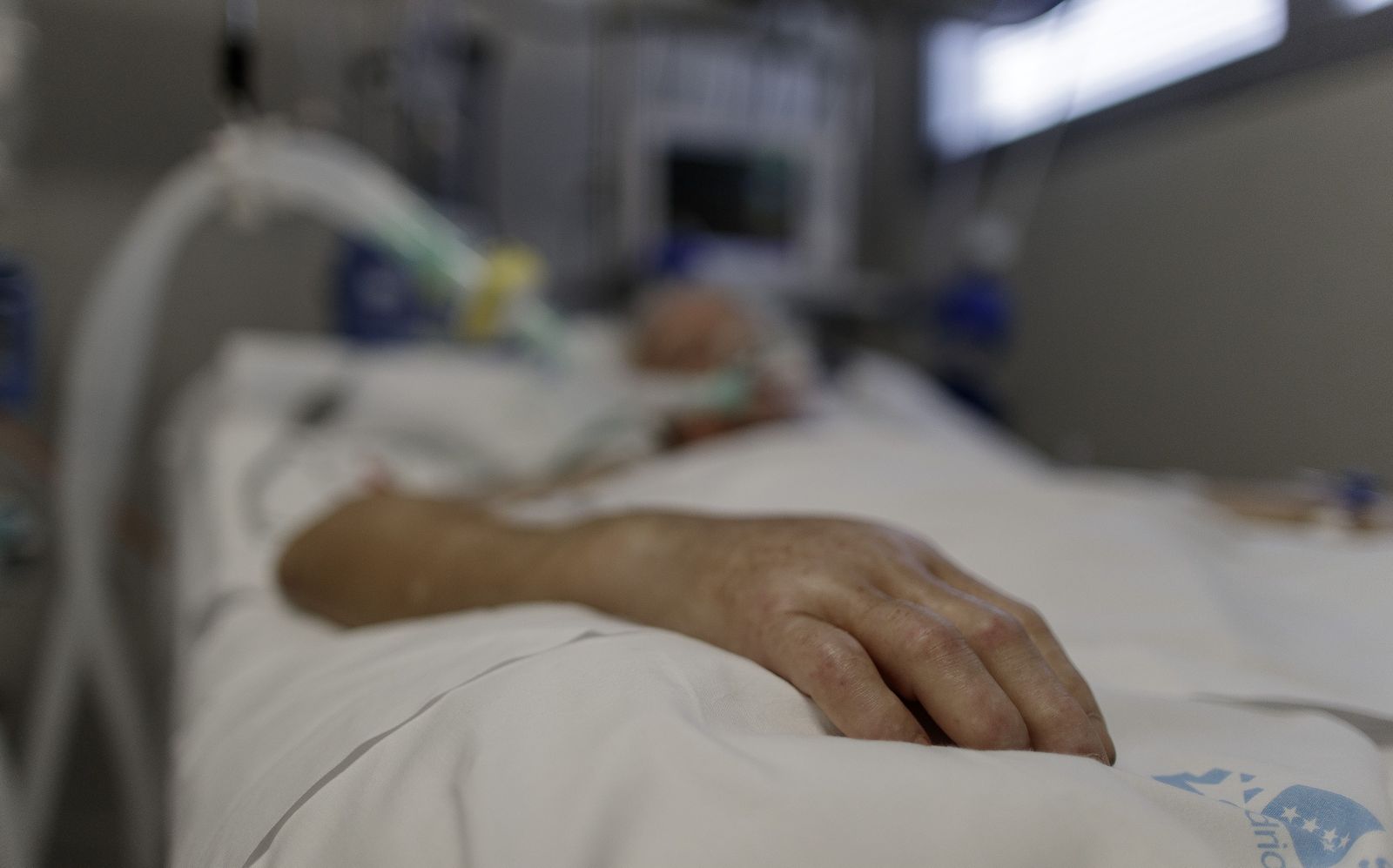 Situación de un paciente ingresado en la Unidad de Cuidados Intensivos del Hospital Infanta Sofía en San Sebastián de los Reyes (Madrid).