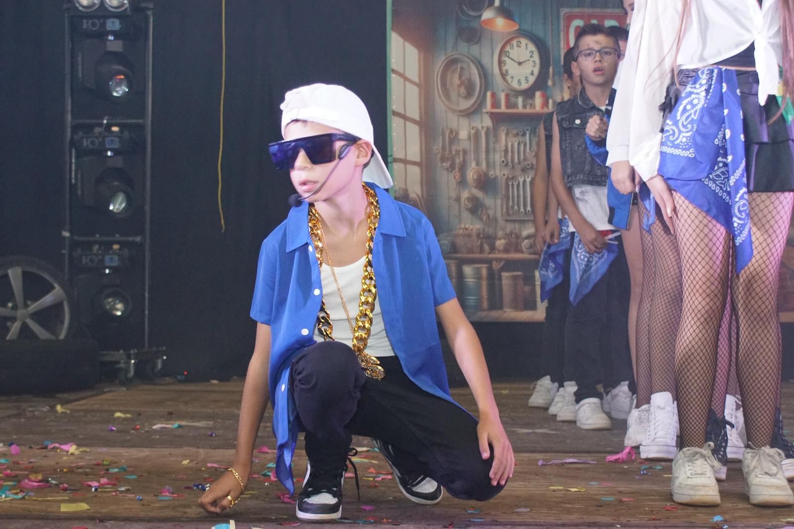 Emoción y creatividad en la primera cita del Play Back infantil en Alba de Tormes