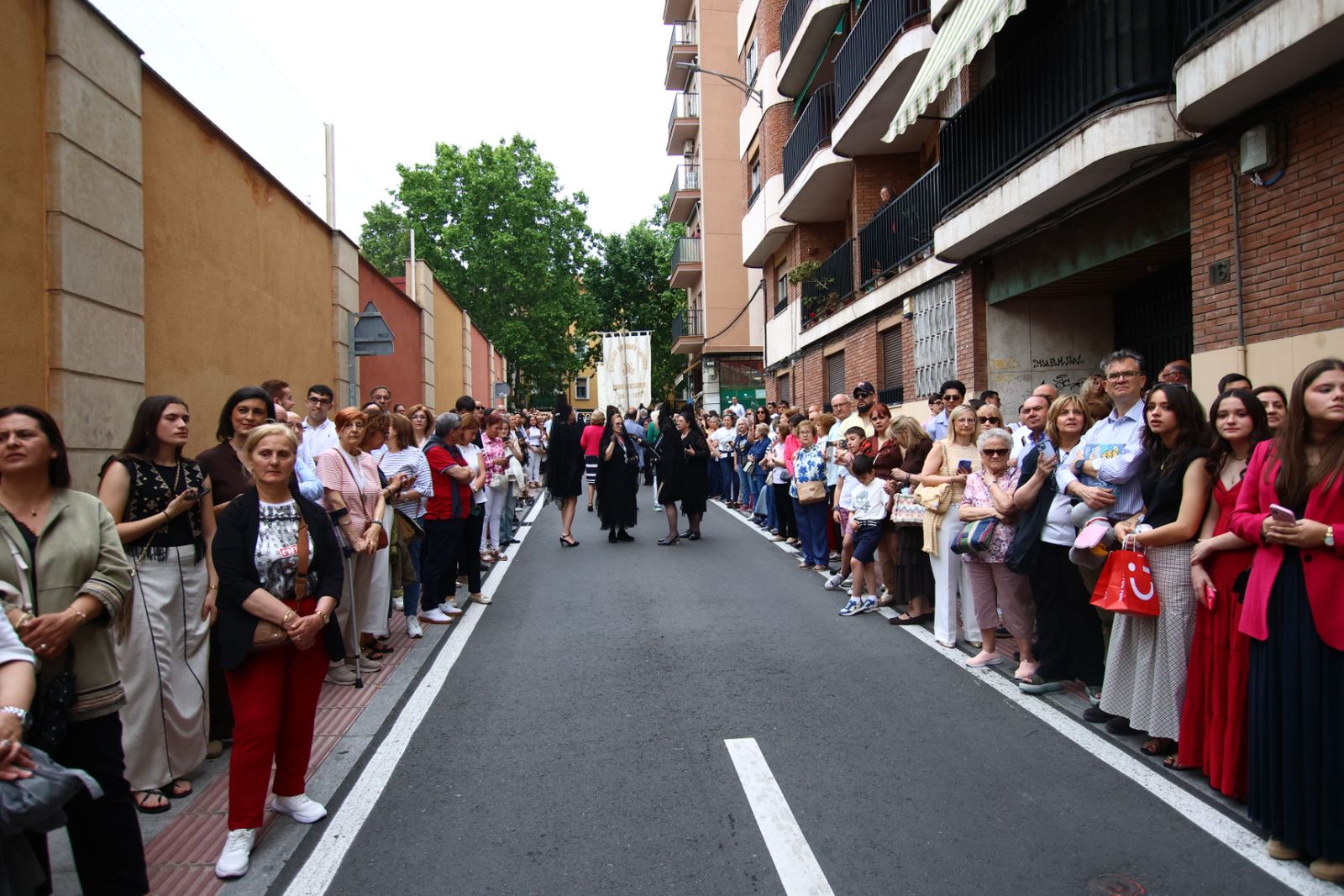 Procesión con motivo de la festividad de María Auxiliadora